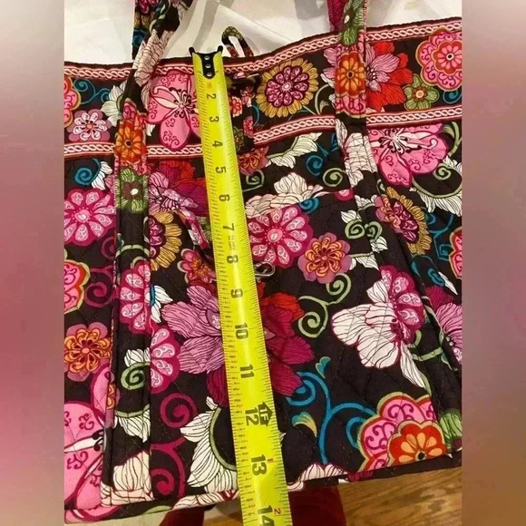 Vera Bradley Handbag - Picture 9 of 9